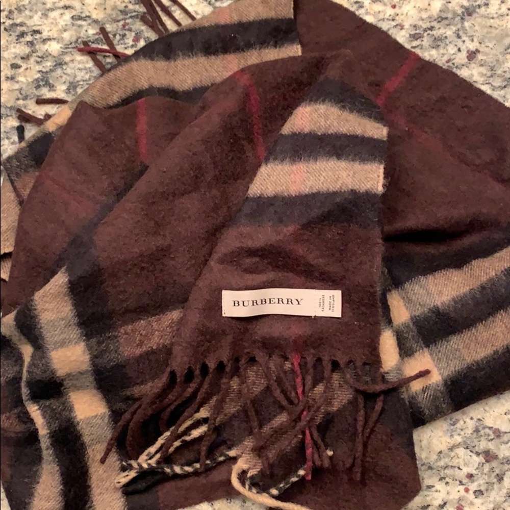 Burberry logo scarf